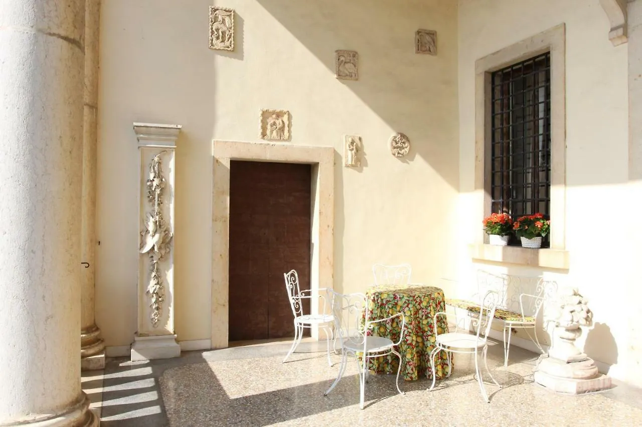 La Serenella West Wing San Pietro in Cariano Holiday home